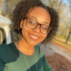 Meet your Posher, Riann
